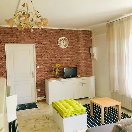 Homestay Paris Visit - Business - Tourism Creteil